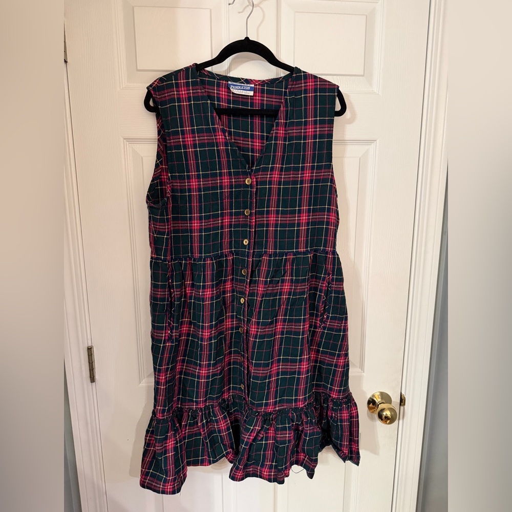 Pendleton Vintage Wool Sleeveless Red and Green Plaid Dress with pockets